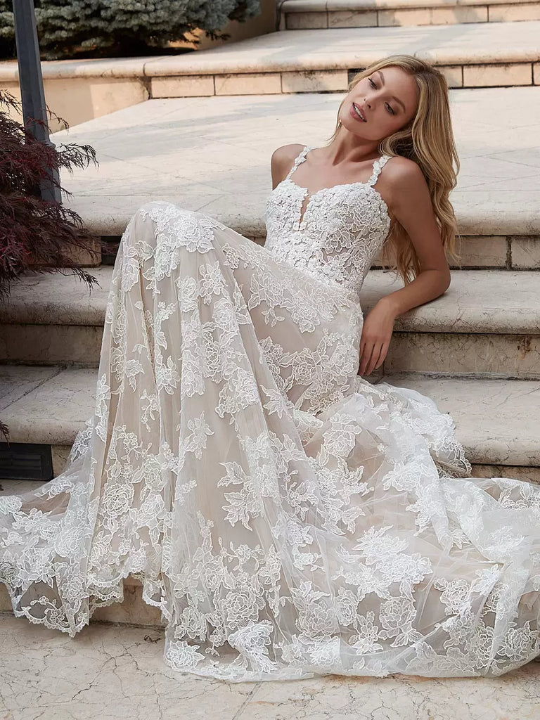 Off White Lace Elegant Backless Full Sleeve Appliqued Long A-Line Wedding Dresses HS41