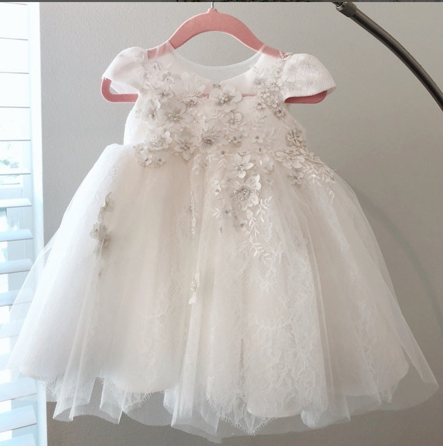 Vintage Lvory Appliqued Flower Round-Neck Tulle  Little Flower Girl Dresses, ET25