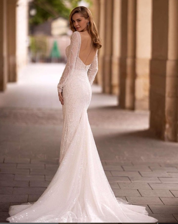 Sexy White Full Sleeve Appliqued Mermaid V-Neck Floor-Length Elegant Wedding Dresses HS21